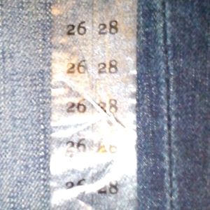 American Eagle Crop Slim Jeans